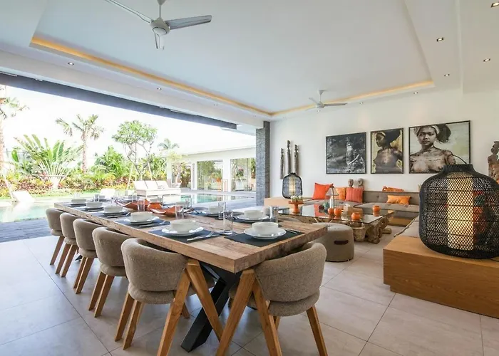 Stunning 6 Bedroom Villa Only 400M To The Beach * チャングー