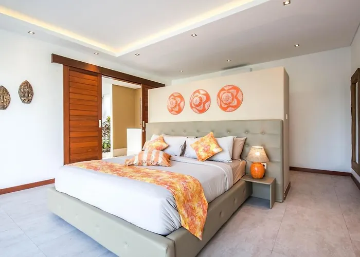 ヴィラ Stunning 6 Bedroom Villa Only 400M To The Beach