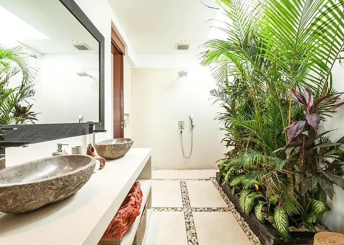 ヴィラ Stunning 6 Bedroom Villa Only 400M To The Beach チャングー