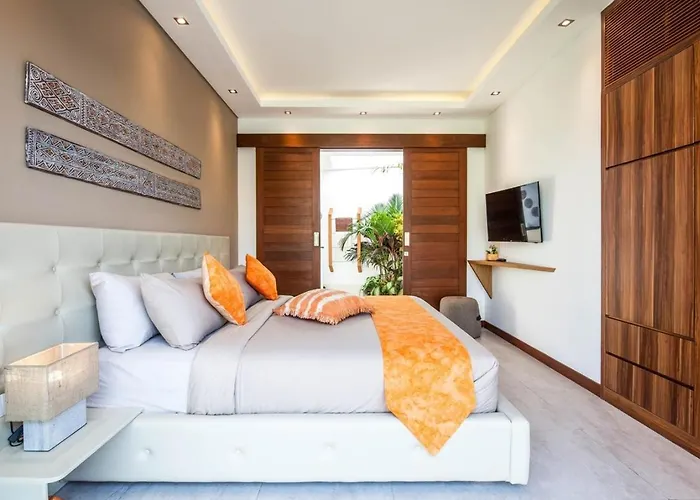 Stunning 6 Bedroom Villa Only 400M To The Beach * チャングー