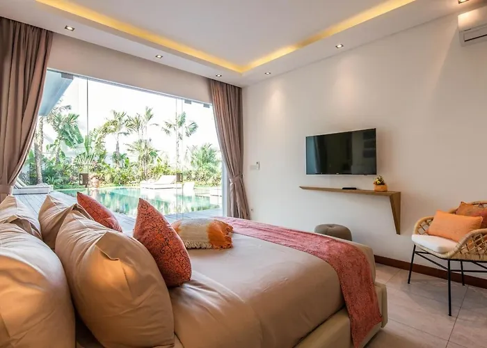 Stunning 6 Bedroom Villa Only 400M To The Beach ヴィラ チャングー