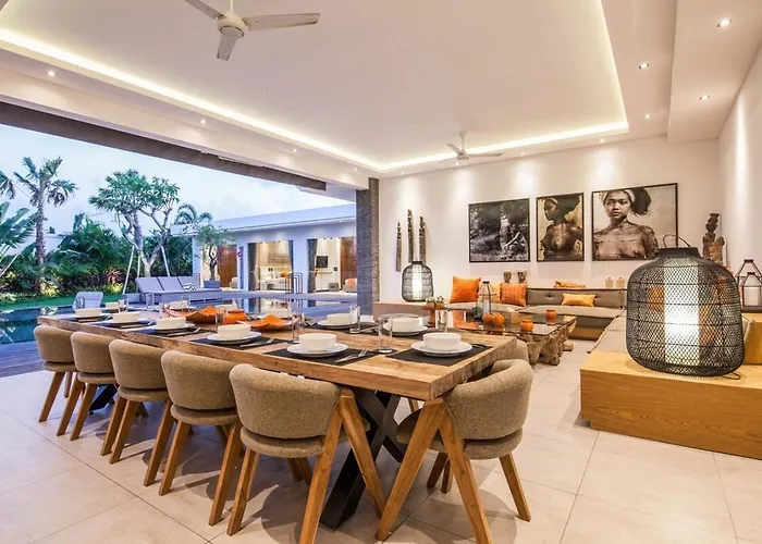 ヴィラ Stunning 6 Bedroom Villa Only 400M To The Beach *